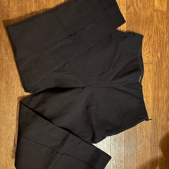 Everlane Side-Zip Stretch Cotton Pant - Black - 4 Ankle - Picture 2 of 4